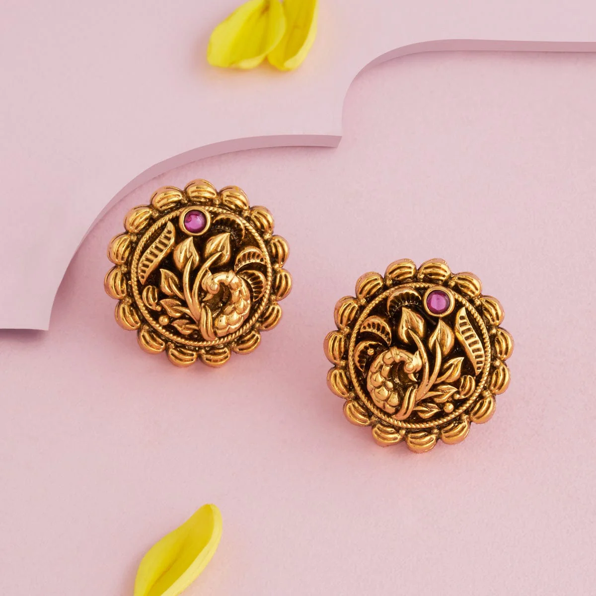 Antique Earring 193203 - Image 2