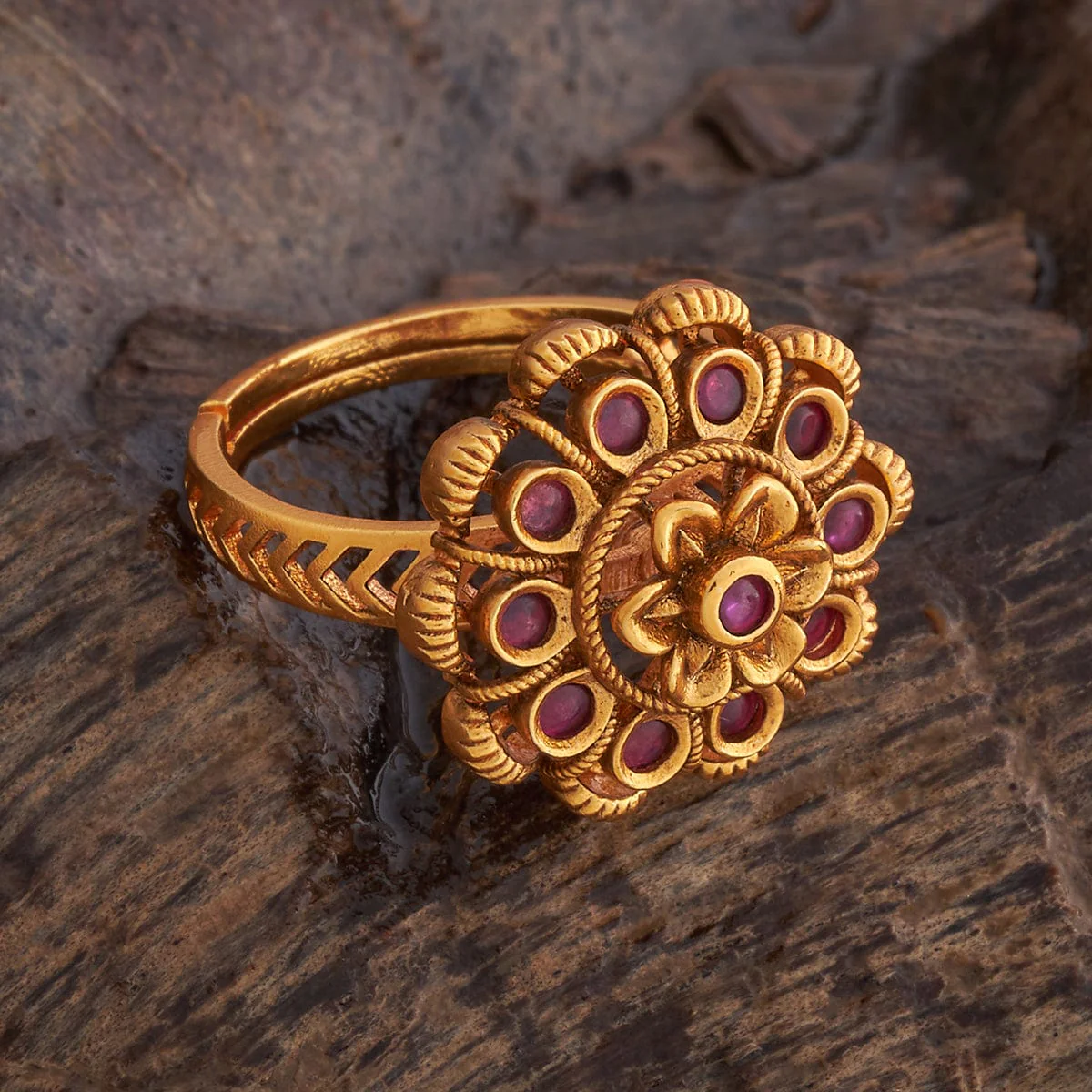 Antique Finger Ring 178641 - Image 3