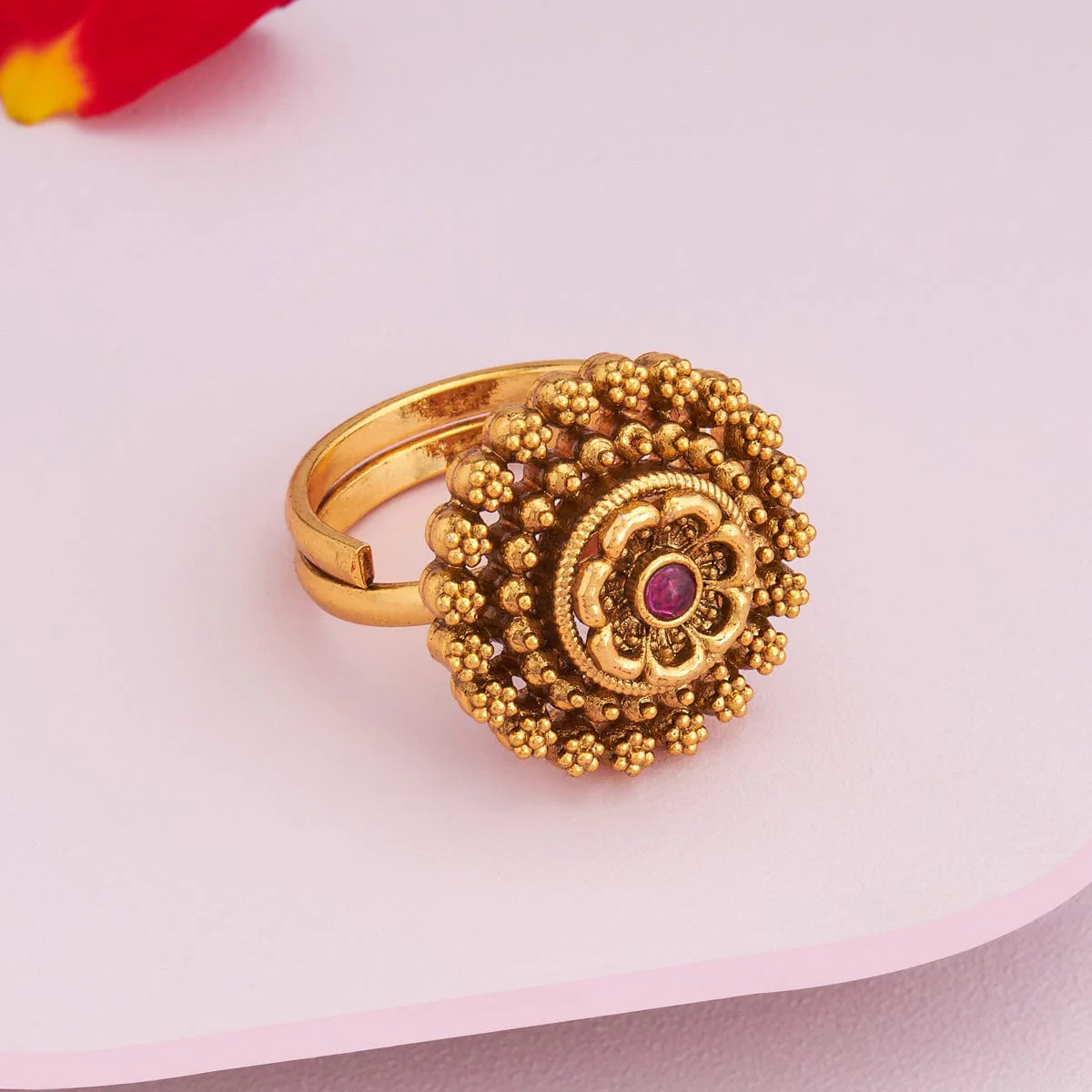 Antique Finger Ring 187076 - Image 2