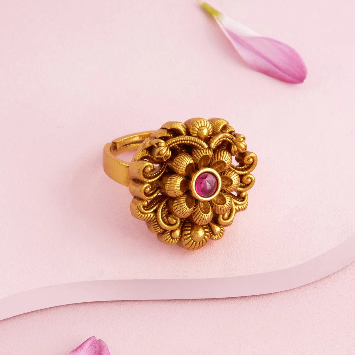 Antique Finger Ring 188657 - Image 2