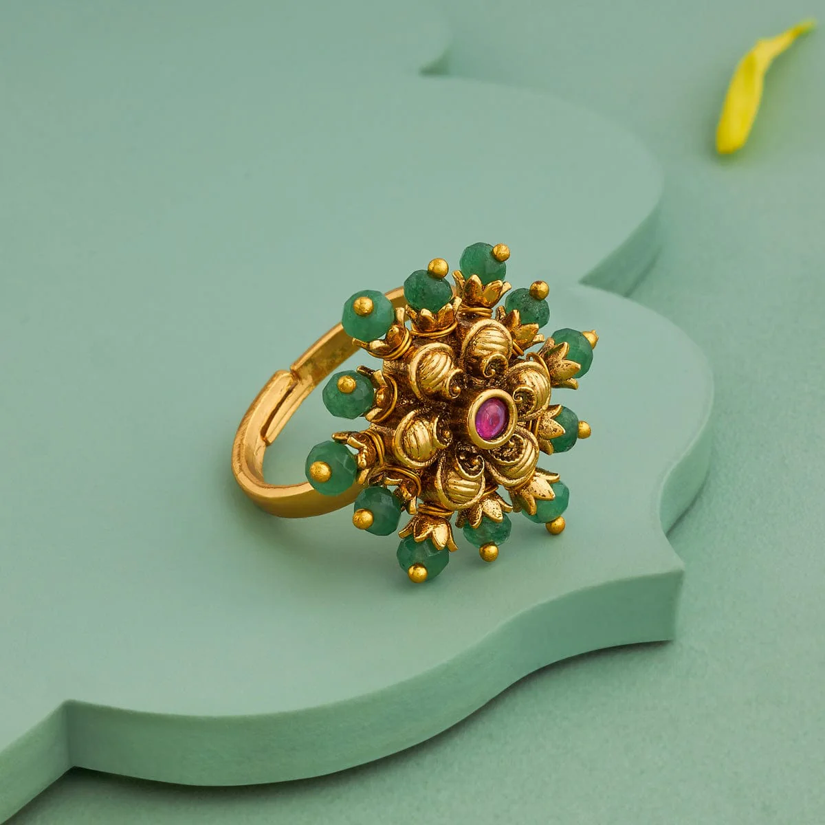 Antique Finger Ring 188908 - Image 2