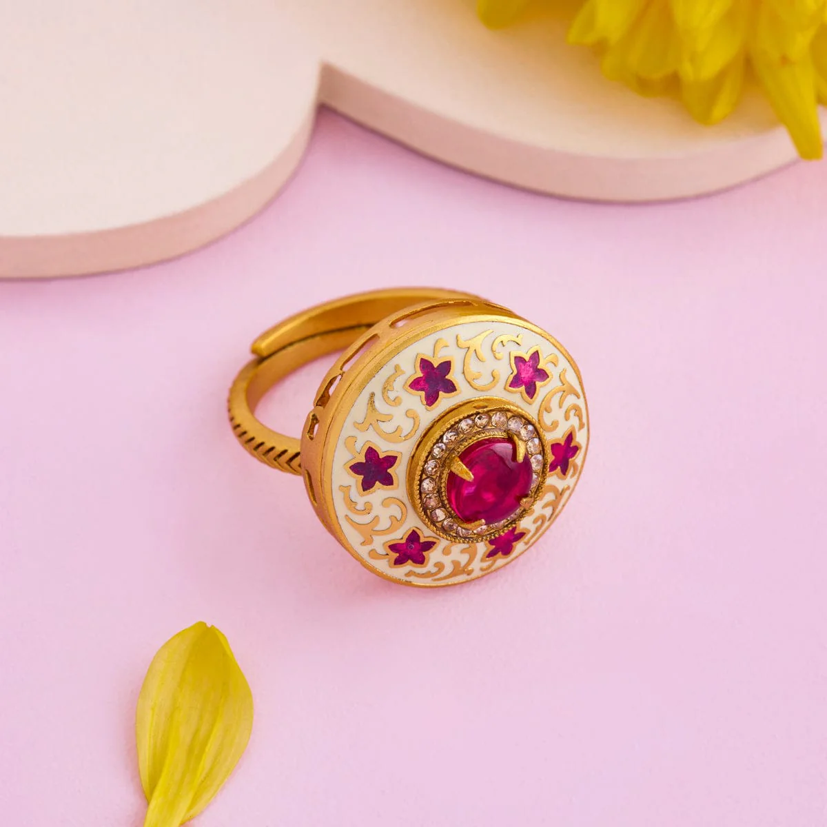 Antique Finger Ring 192832 - Image 2