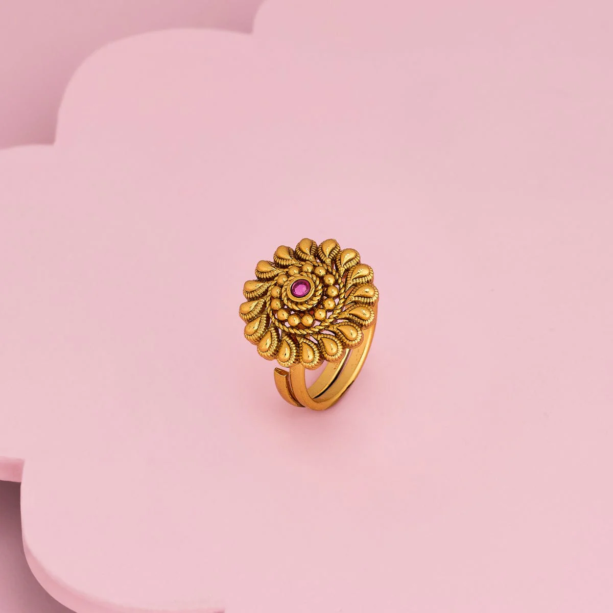 Antique Finger Ring 196663 - Image 2