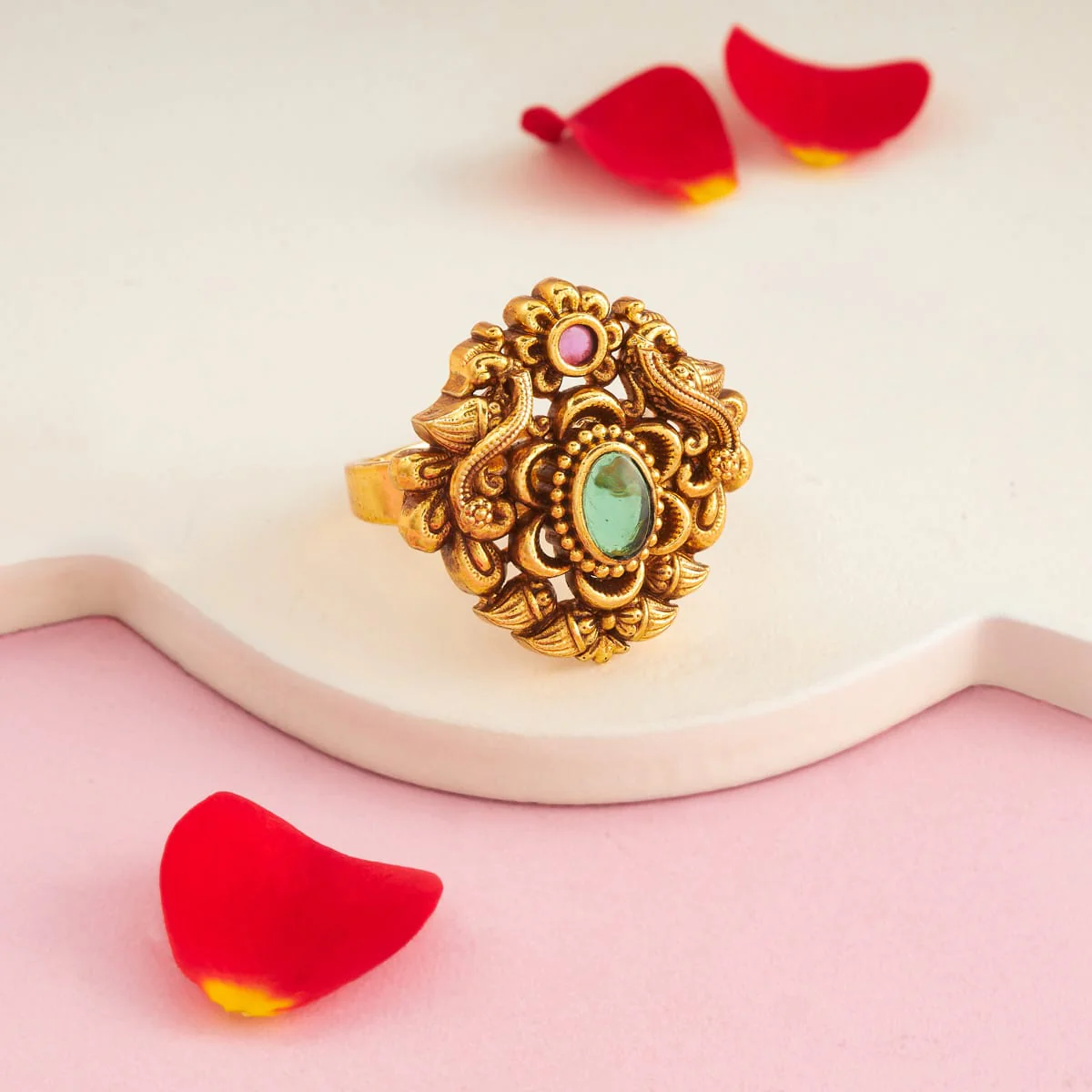 Antique Finger Ring 197505 - Image 2