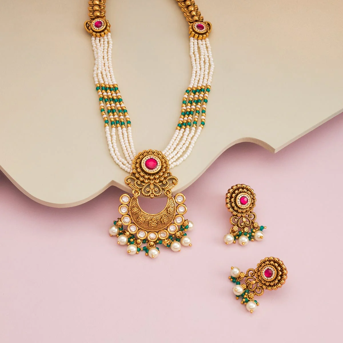 Antique Necklace 181023 - Image 2