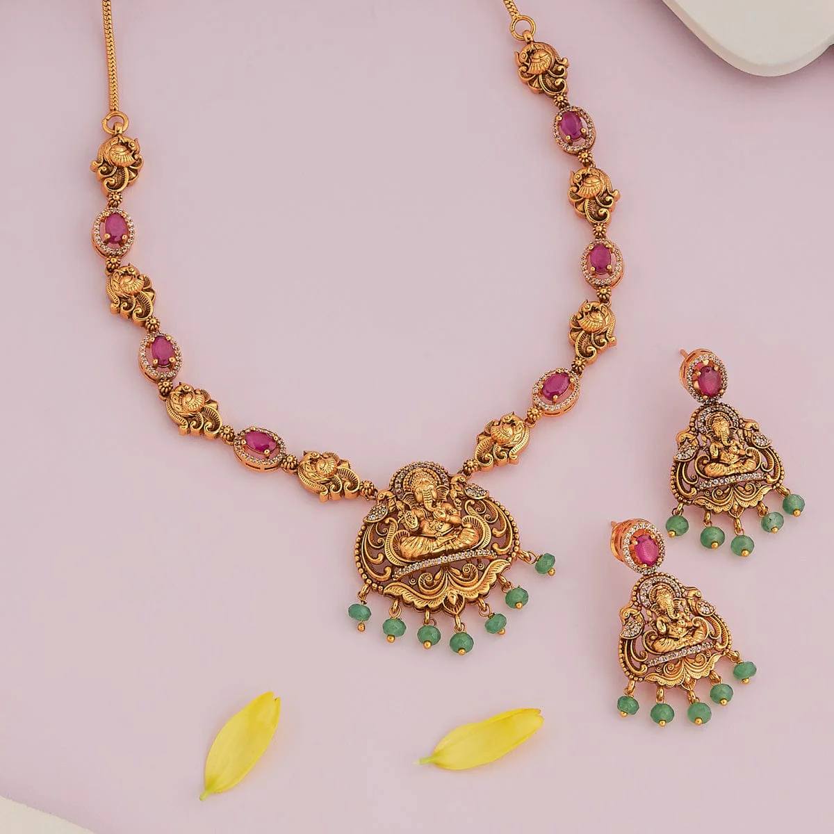 Antique Necklace 184570 - Image 2