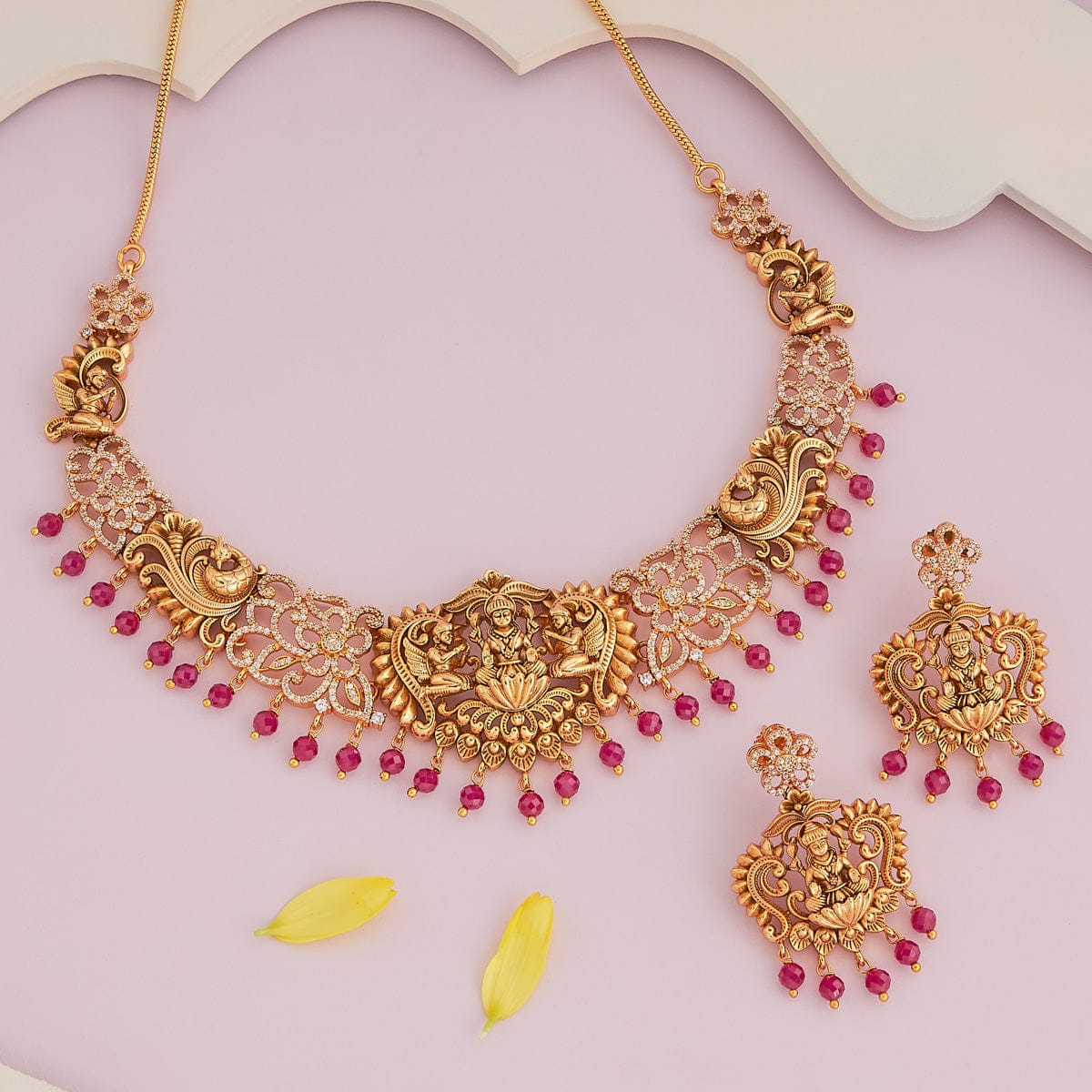 Antique Necklace 184592 - Image 2