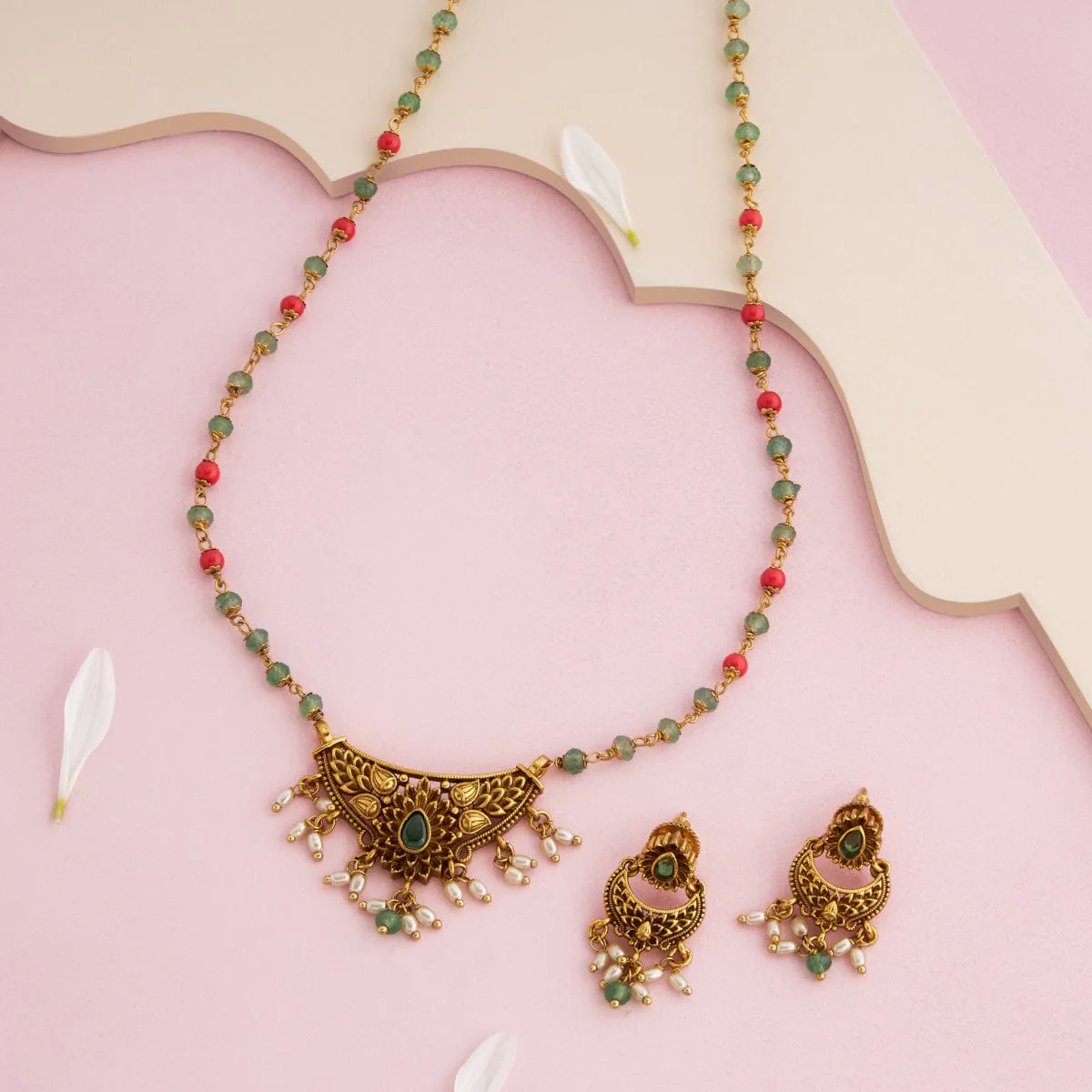 Antique Necklace 185676 - Image 2
