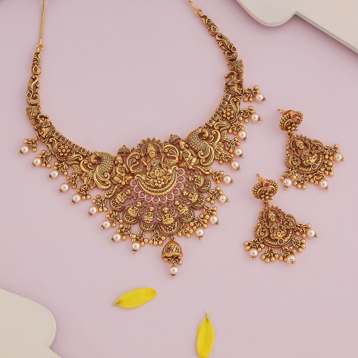Antique Necklace 185682 - Image 2