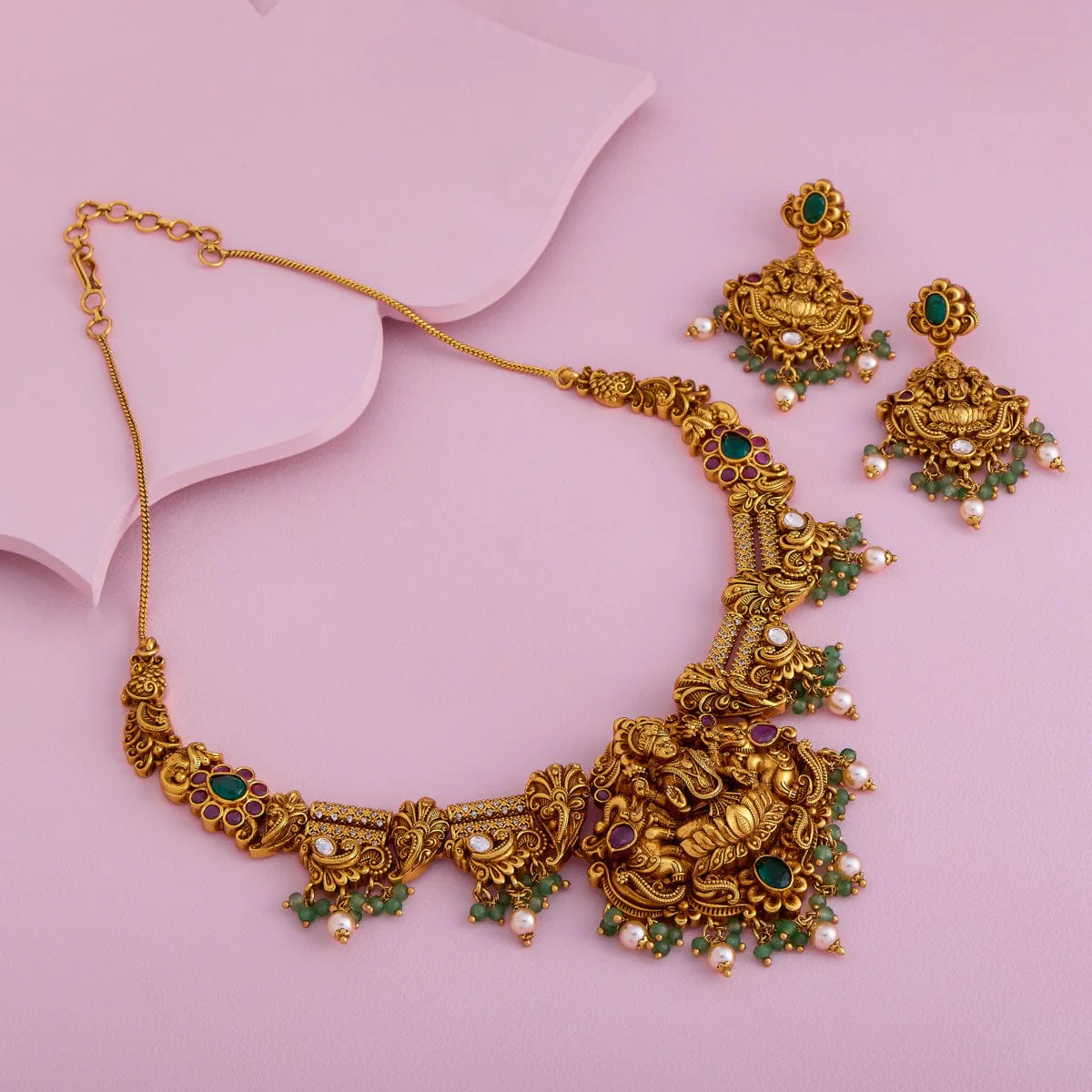 Antique Necklace 187948 - Image 2