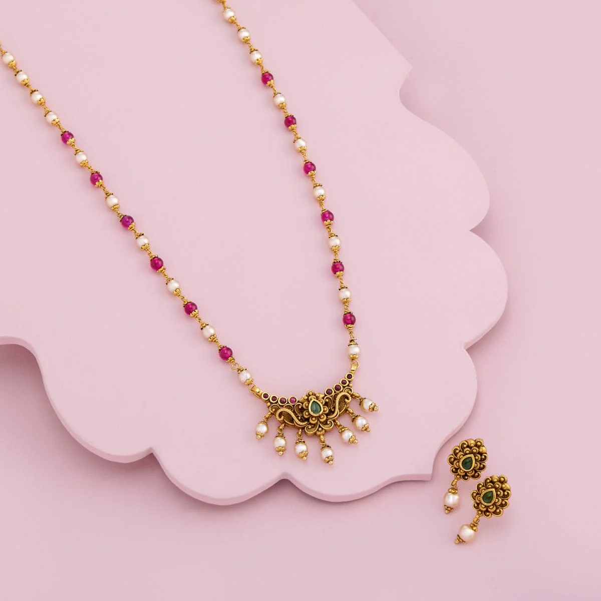 Antique Necklace 187952 - Image 2