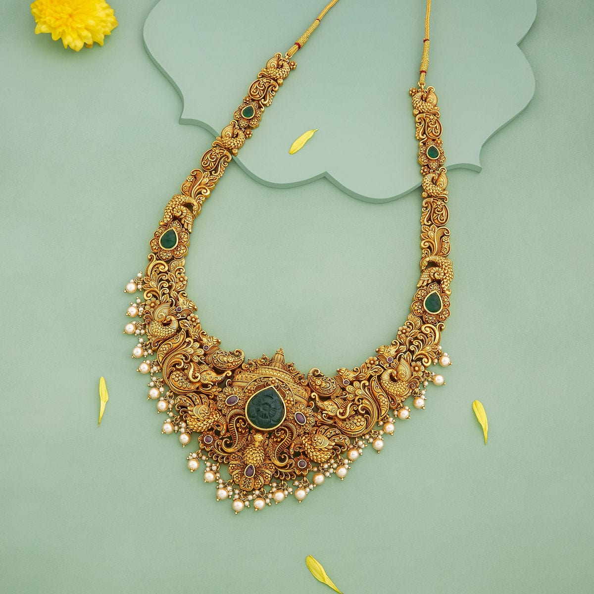 Antique Necklace 187955 - Image 2