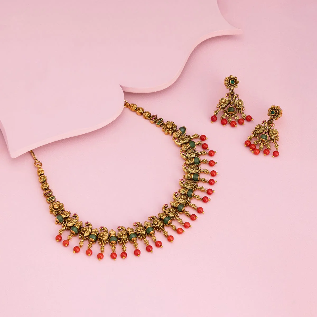 Antique Necklace 188070 - Image 2