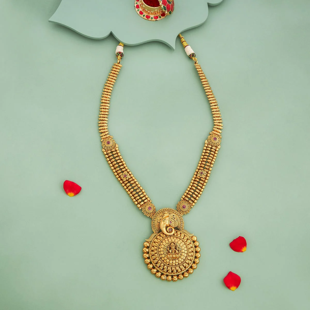 Antique Necklace 188693 - Image 2