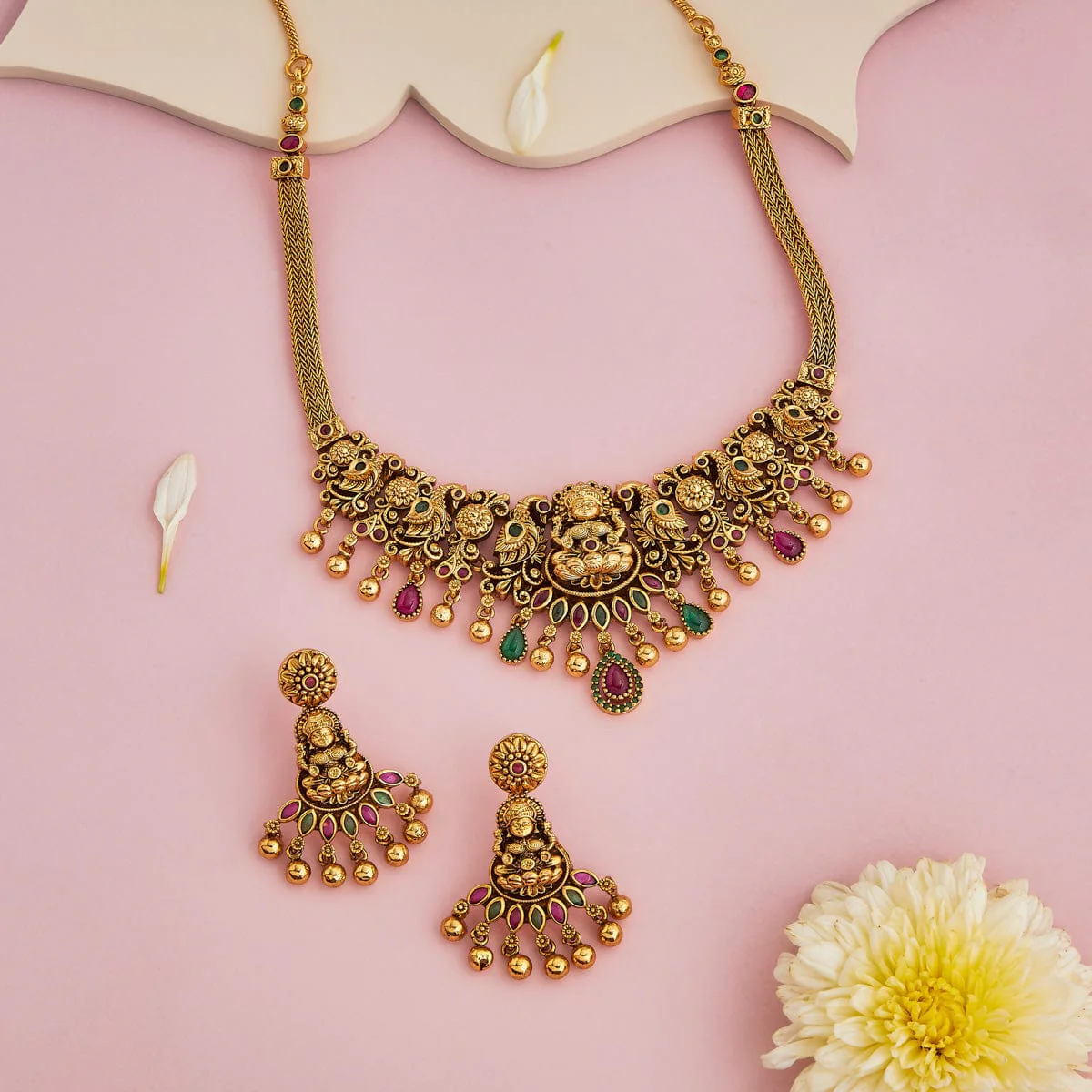 Antique Necklace 188714 - Image 2