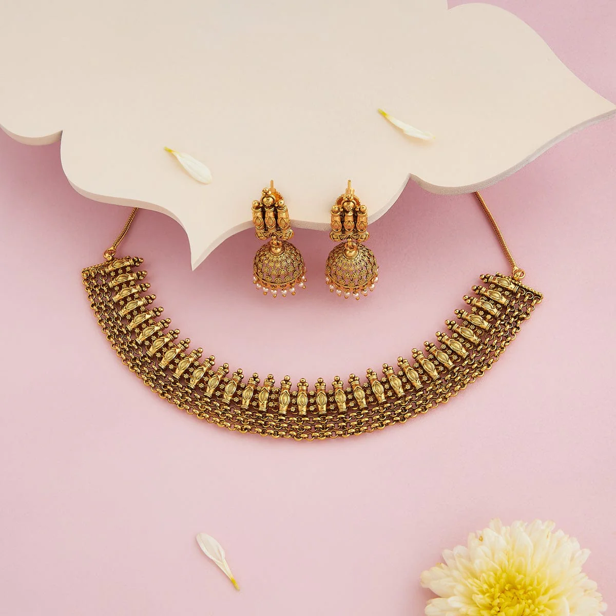 Antique Necklace 188835 - Image 2