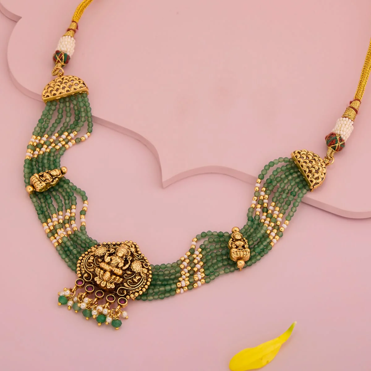 Antique Necklace 189025 - Image 2