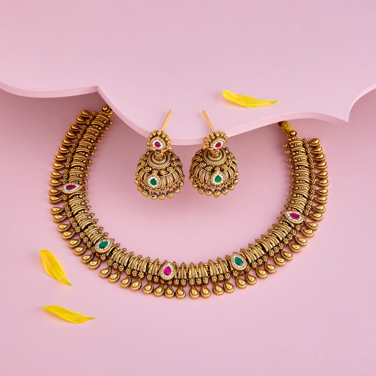 Antique Necklace 189083 - Image 2