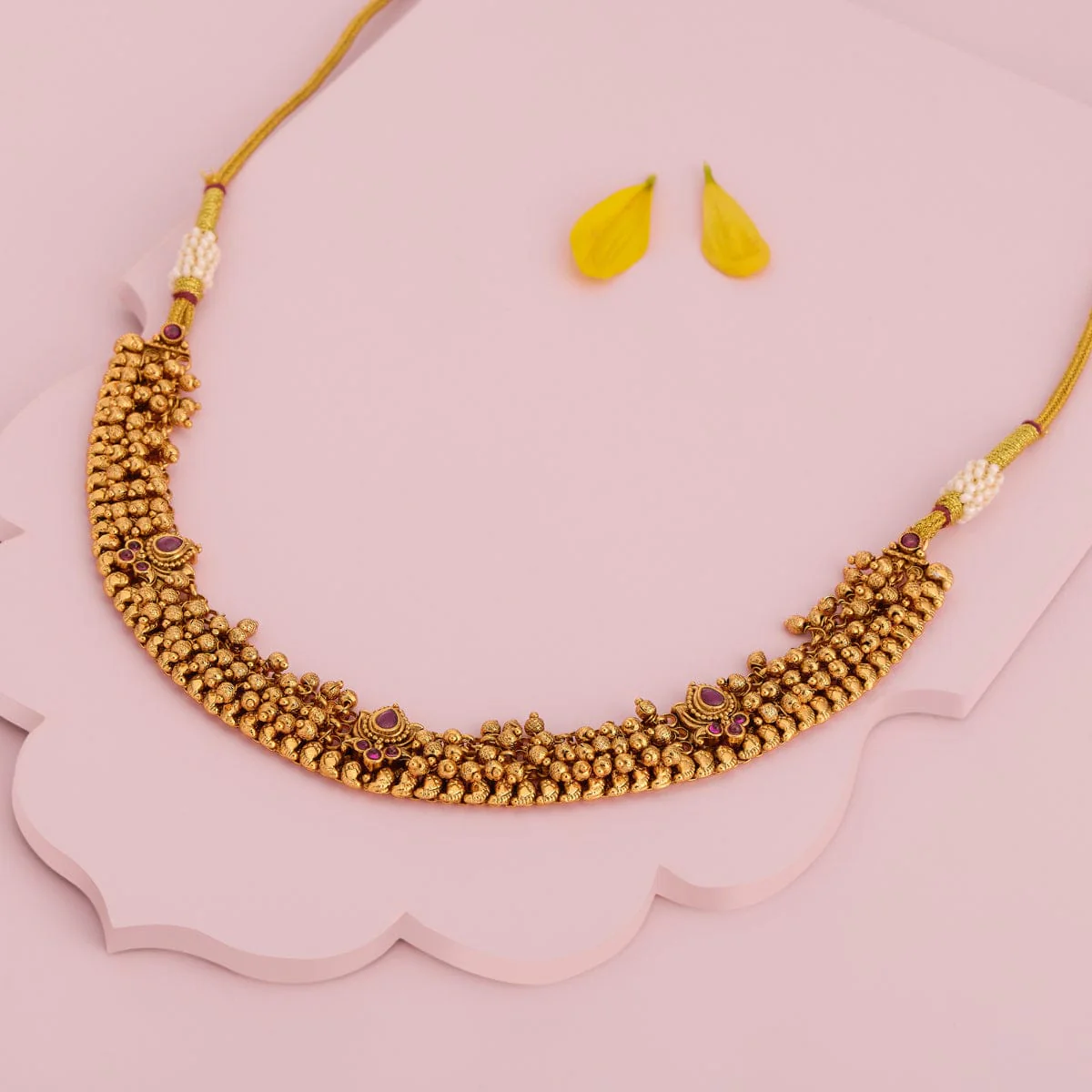Antique Necklace 189085 - Image 2