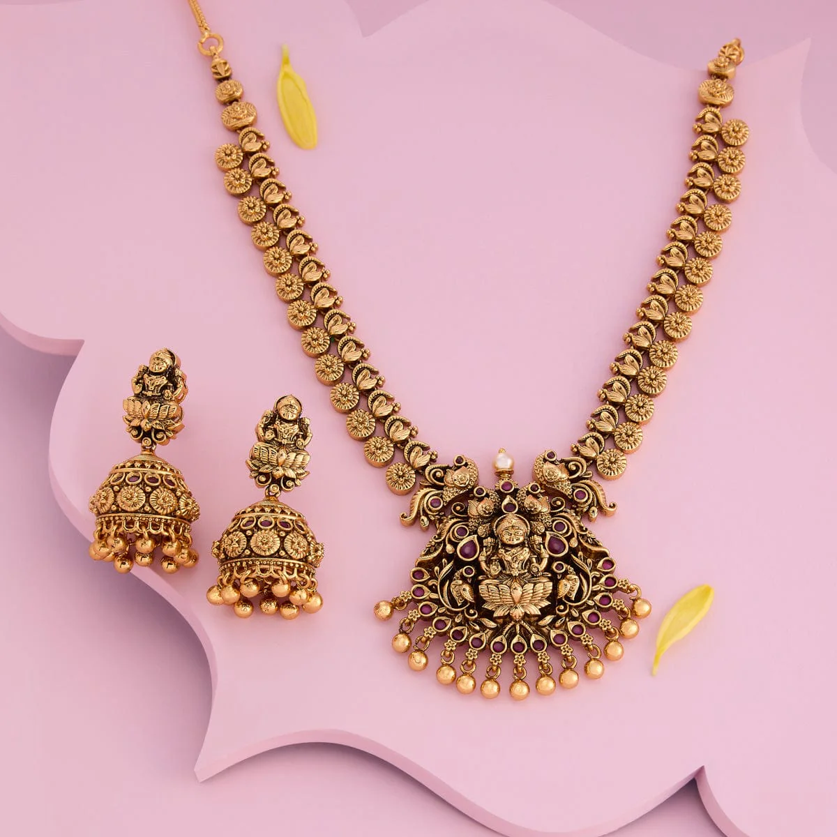 Antique Necklace 190327 - Image 2