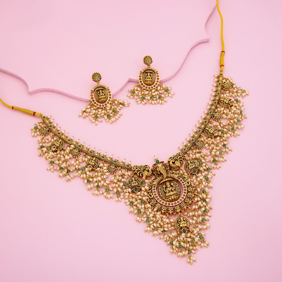 Antique Necklace 190535 - Image 2
