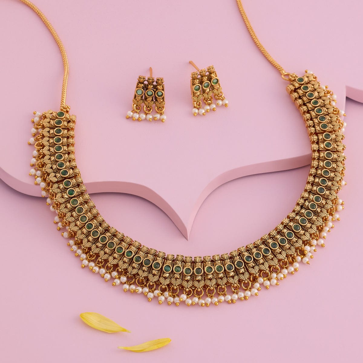 Antique Necklace 190676 - Image 12