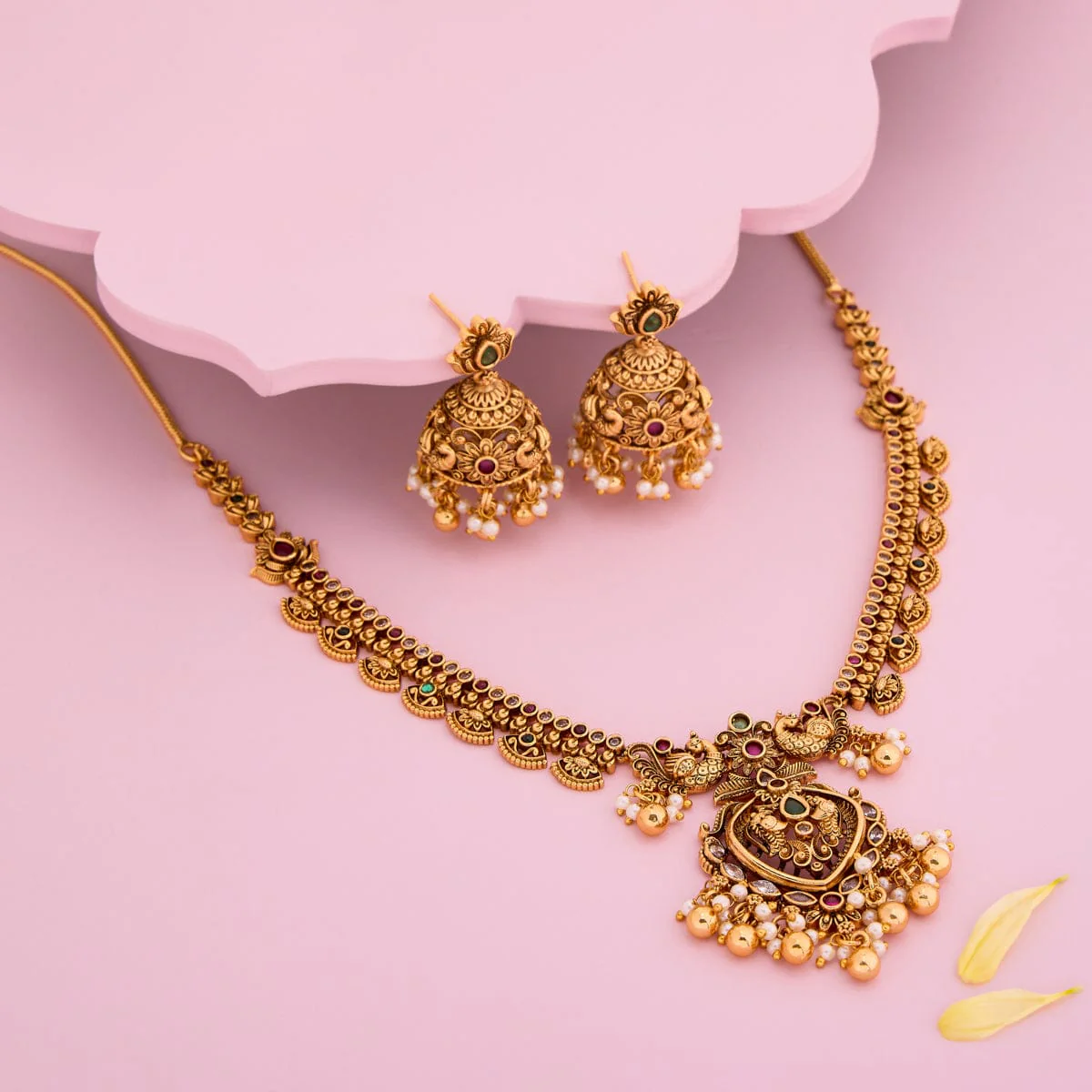 Antique Necklace 190680 - Image 2