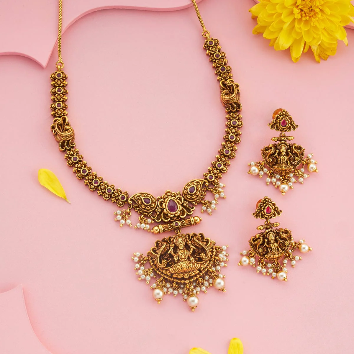 Antique Necklace 190695 - Image 2