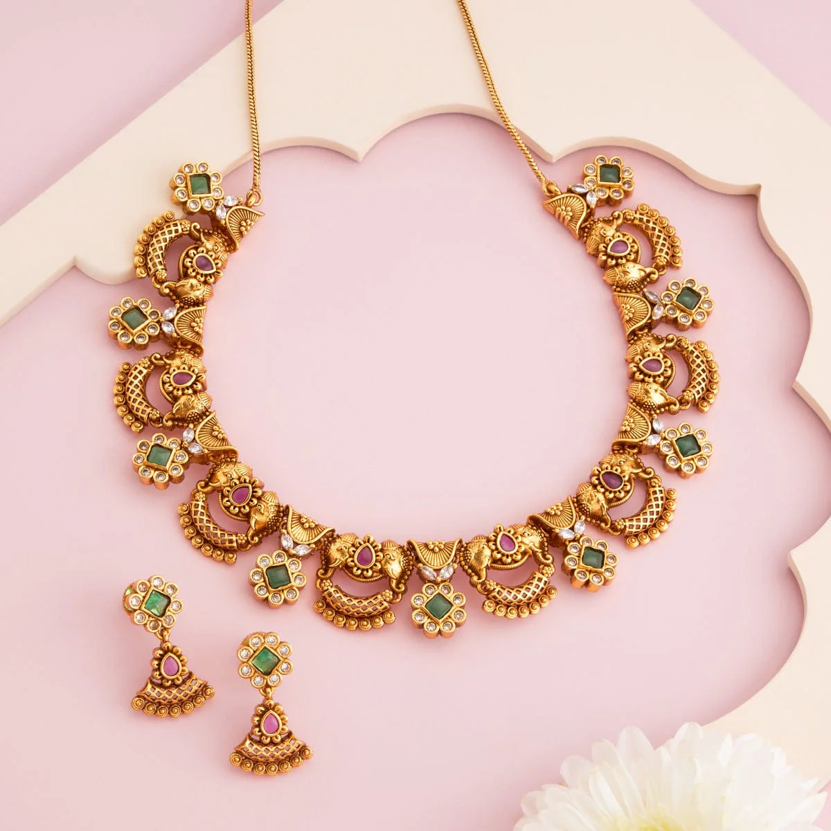 Antique Necklace 190698 - Image 2