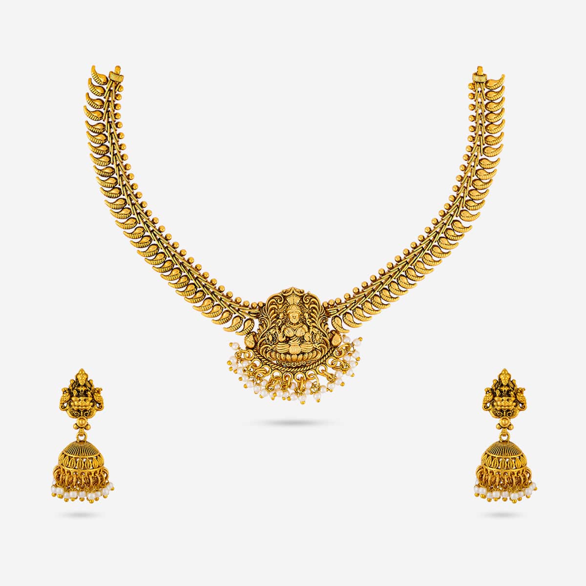 Antique Necklace 190930