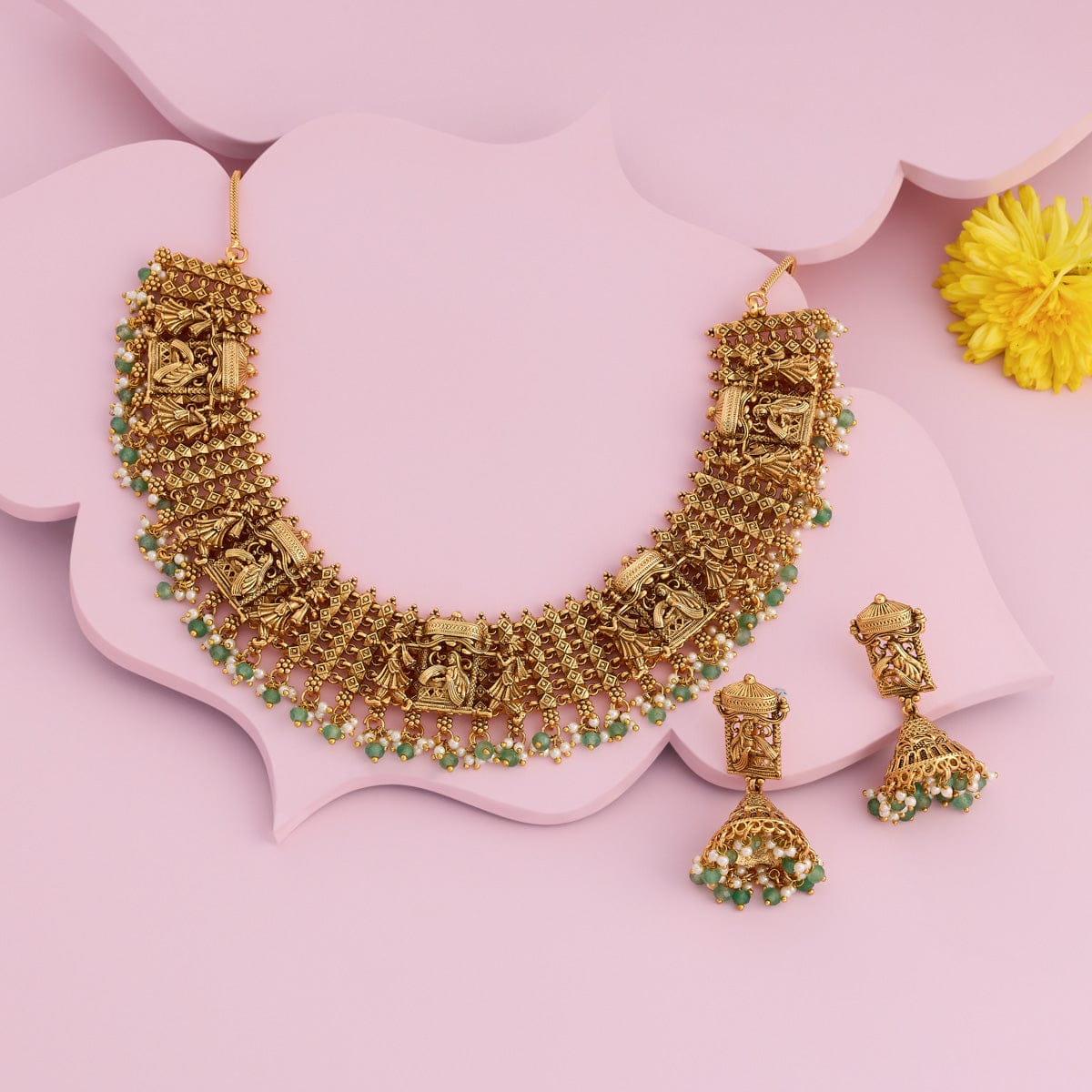 Antique Necklace 190966 - Image 2