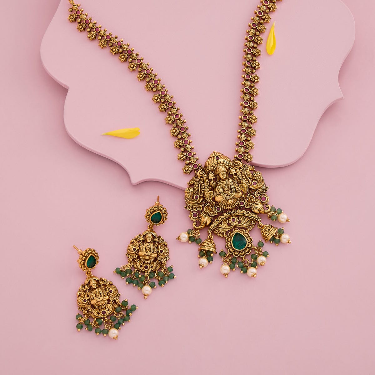 Antique Necklace 191610 - Image 2