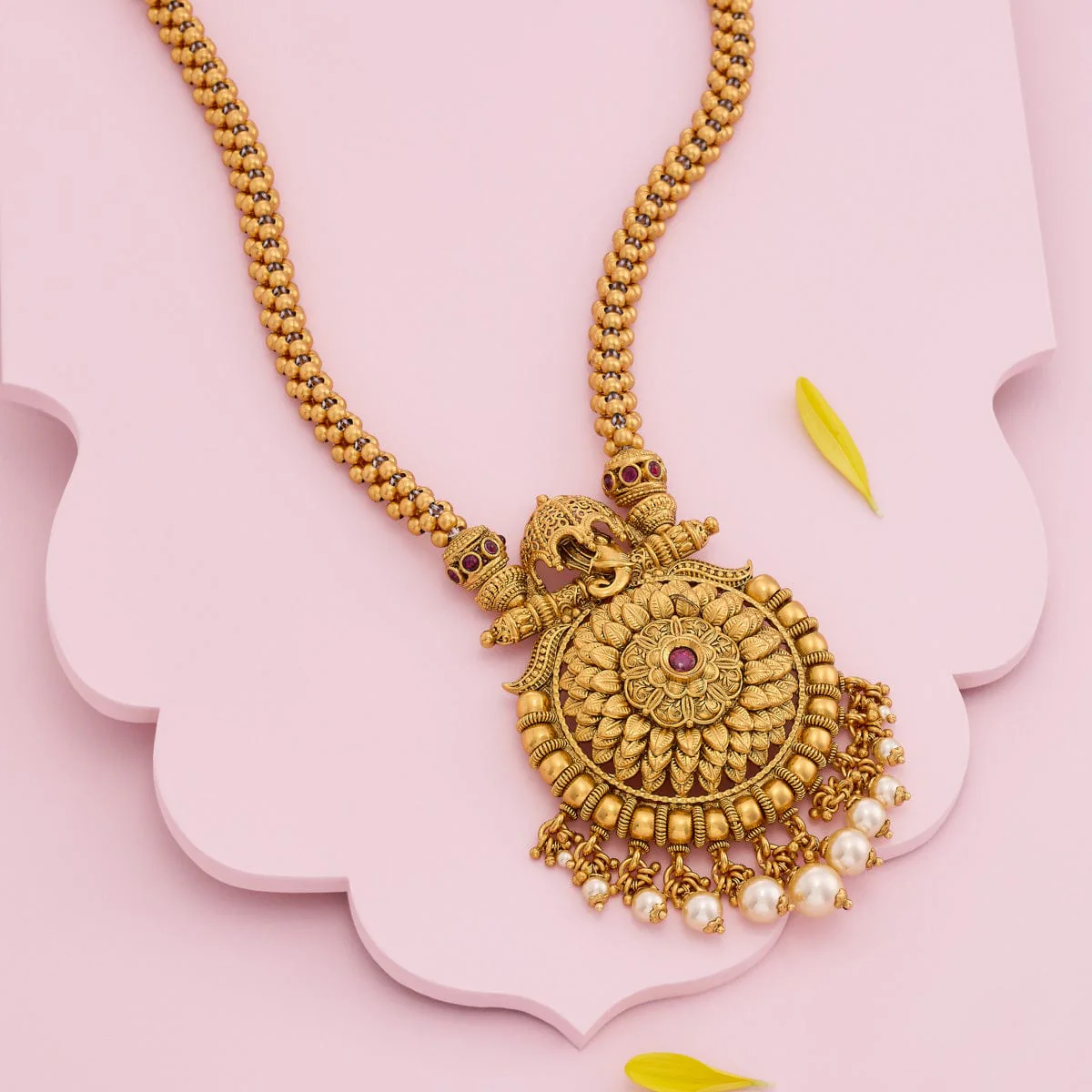 Antique Necklace 191626 - Image 2