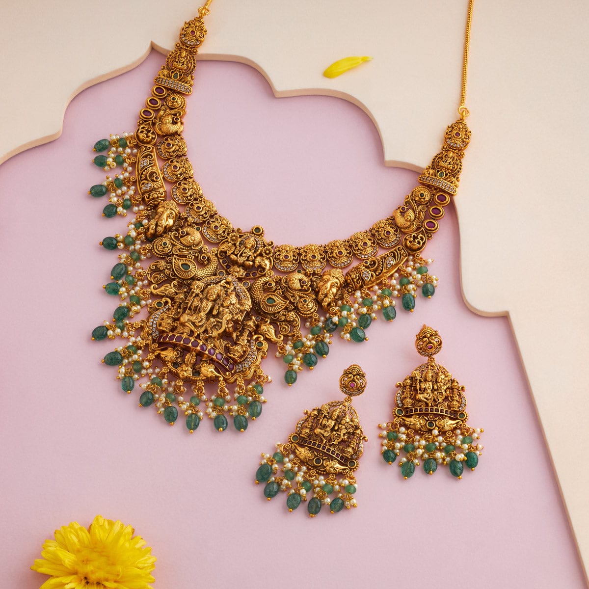 Antique Necklace 191637 - Image 2