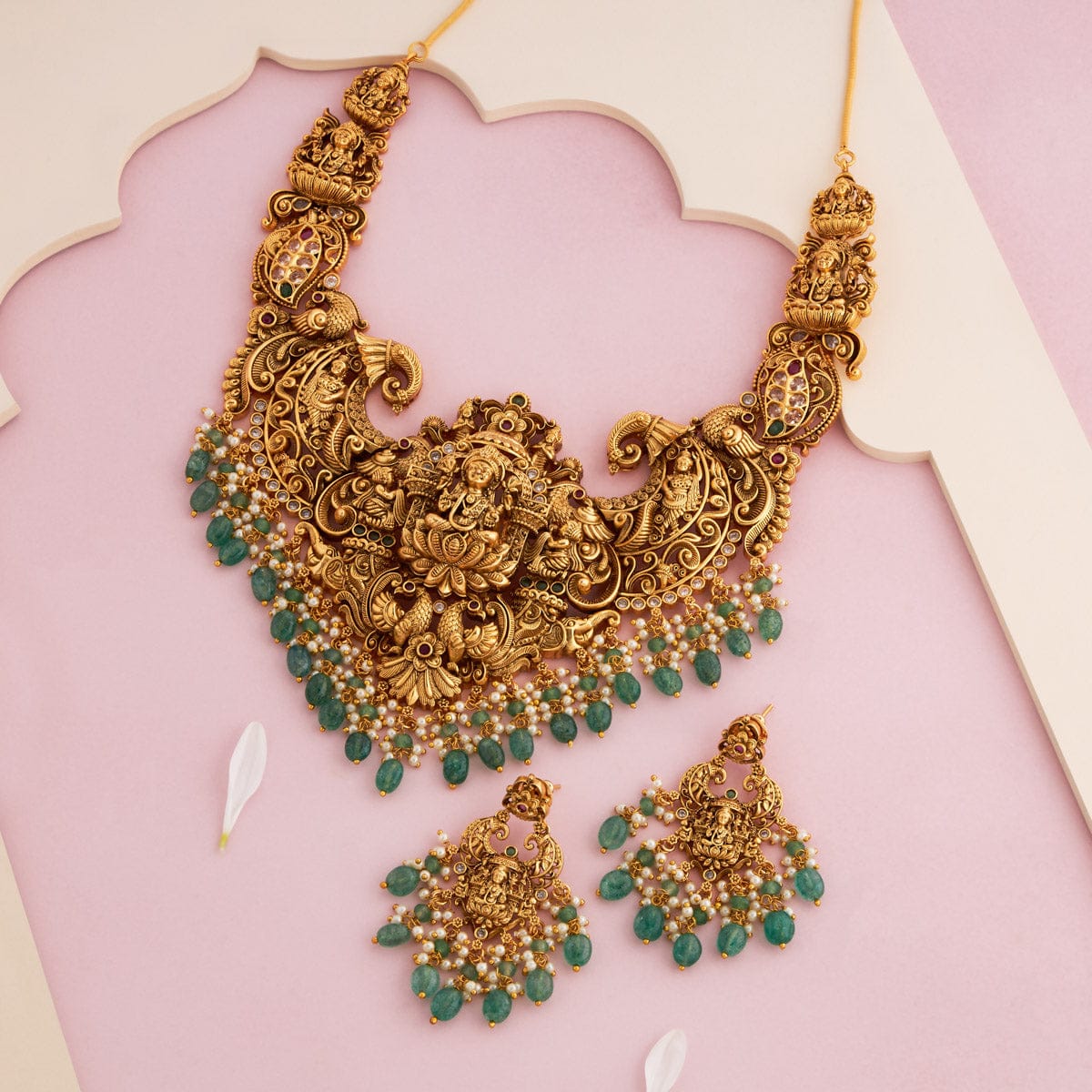 Antique Necklace 191643 - Image 2