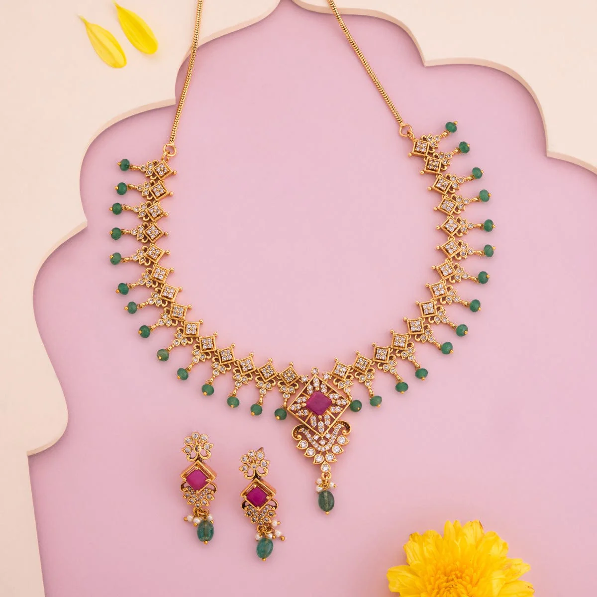 Antique Necklace 191647 - Image 2