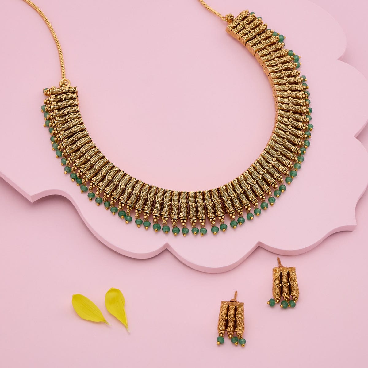 Antique Necklace 191660 - Image 2