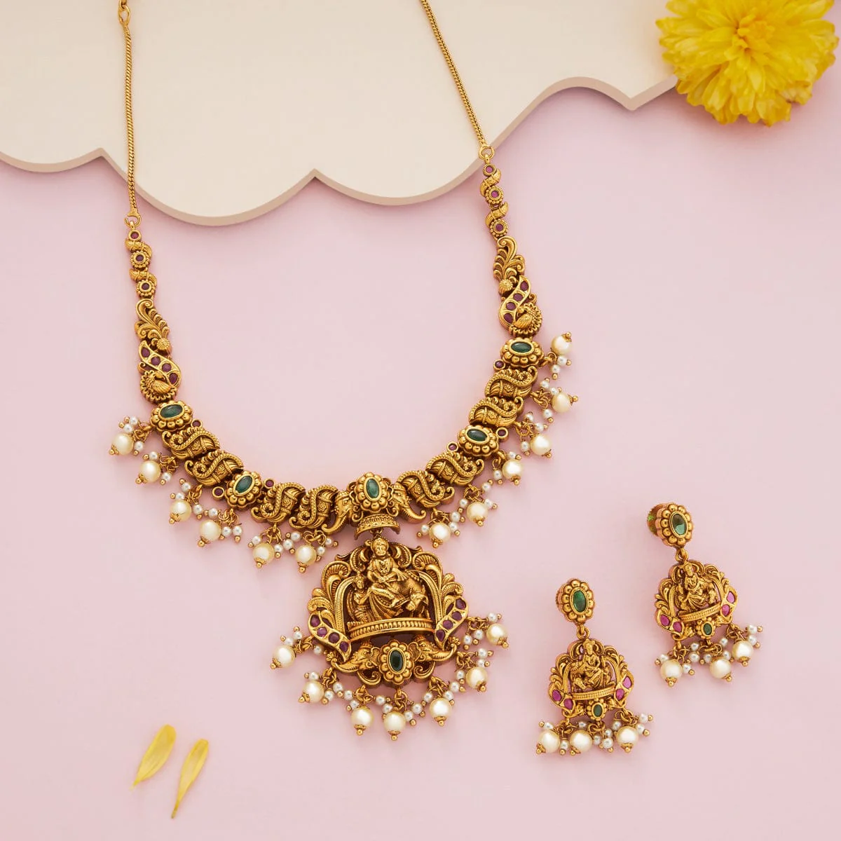 Antique Necklace 191856 - Image 2