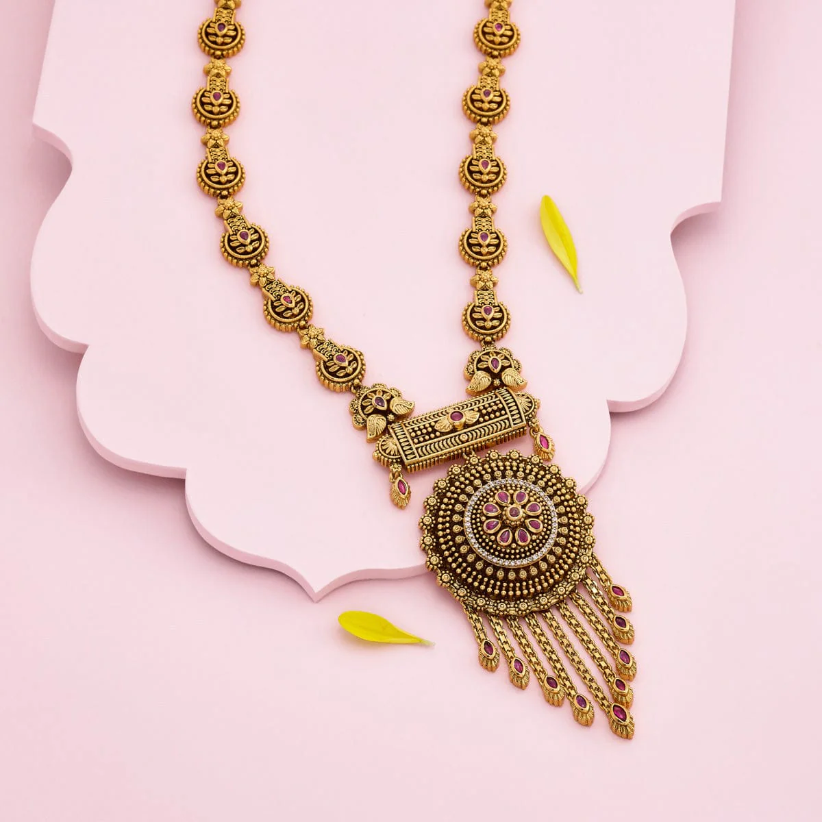 Antique Necklace 193211 - Image 2