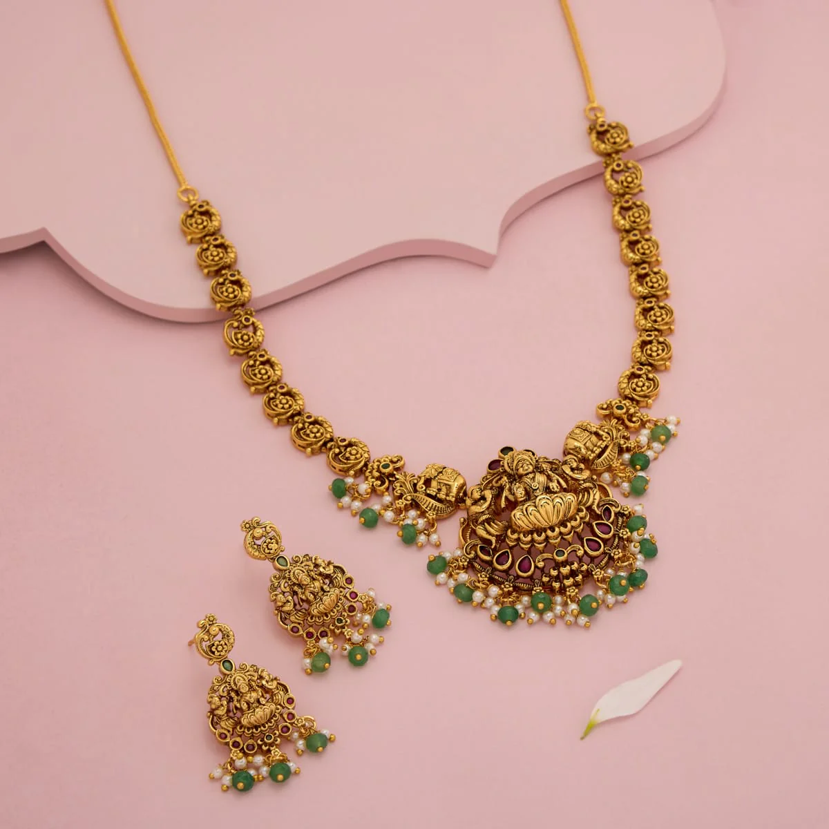 Antique Necklace 193460 - Image 2