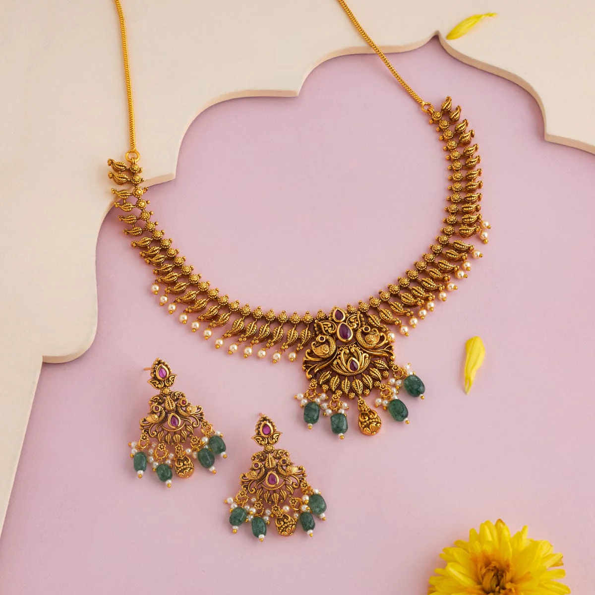Antique Necklace 193466 - Image 2