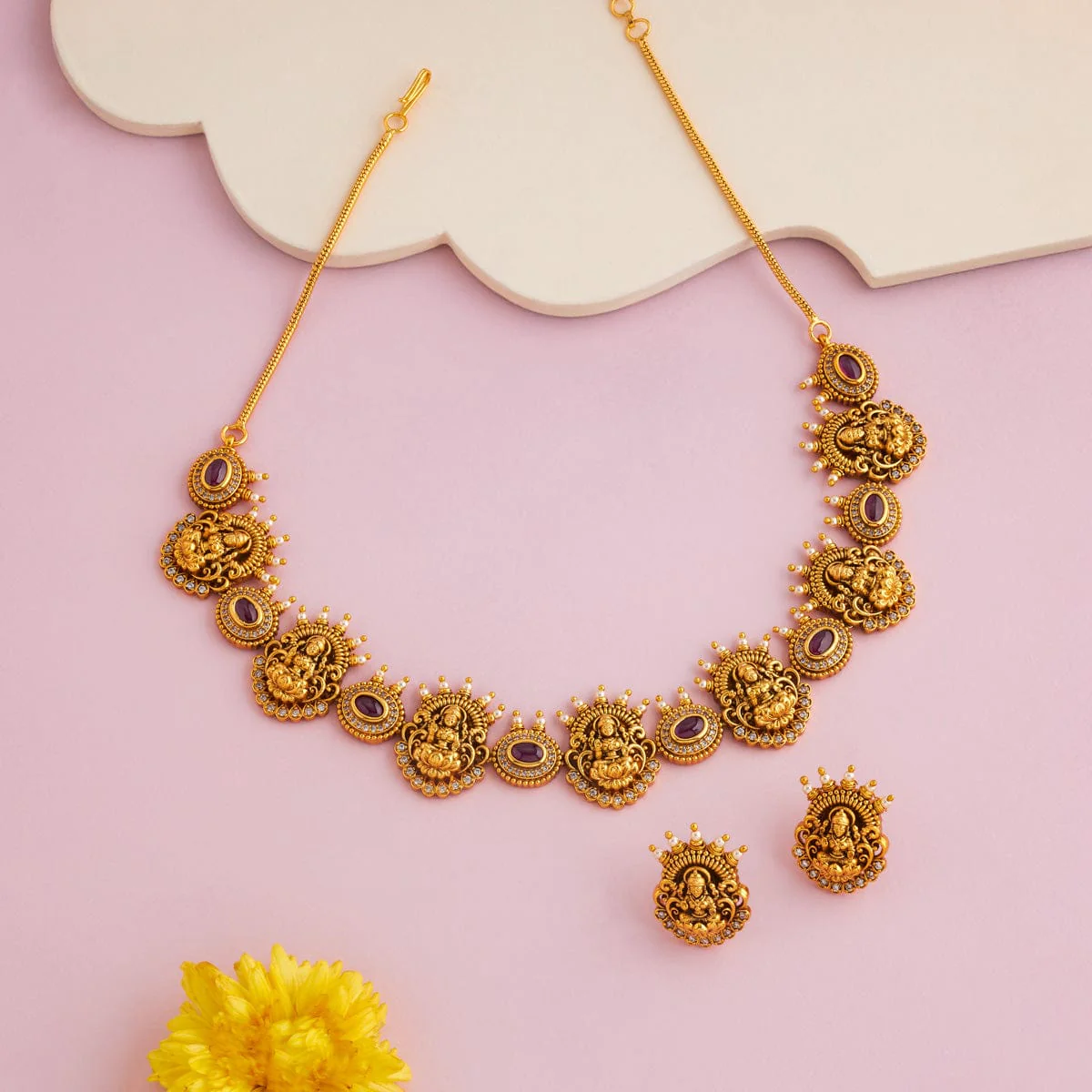 Antique Necklace 193468 - Image 2