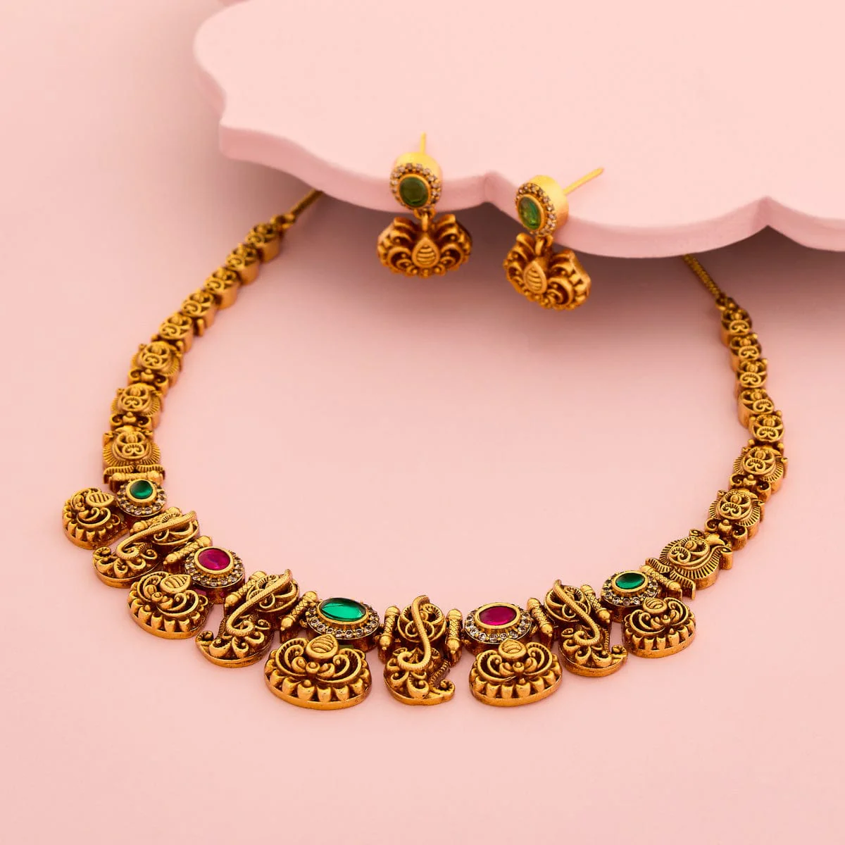 Antique Necklace 193518 - Image 2
