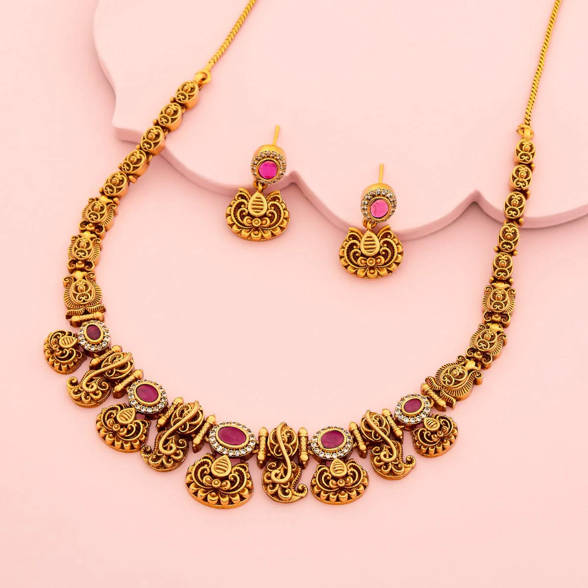 Antique Necklace 193518 - Image 7
