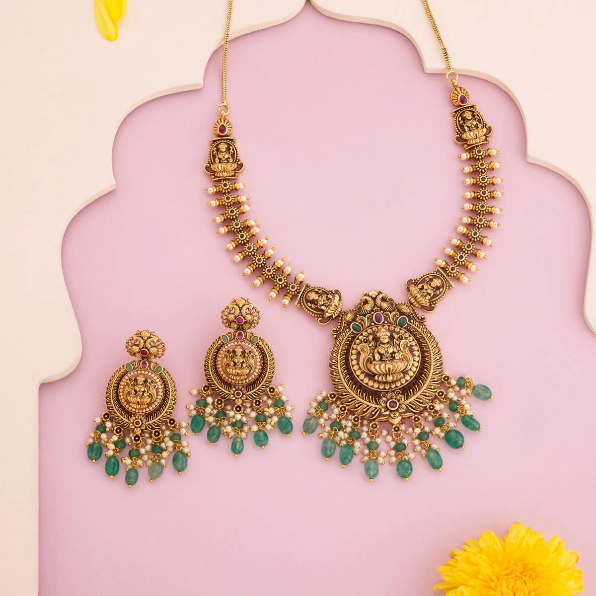 Antique Necklace 193567 - Image 2