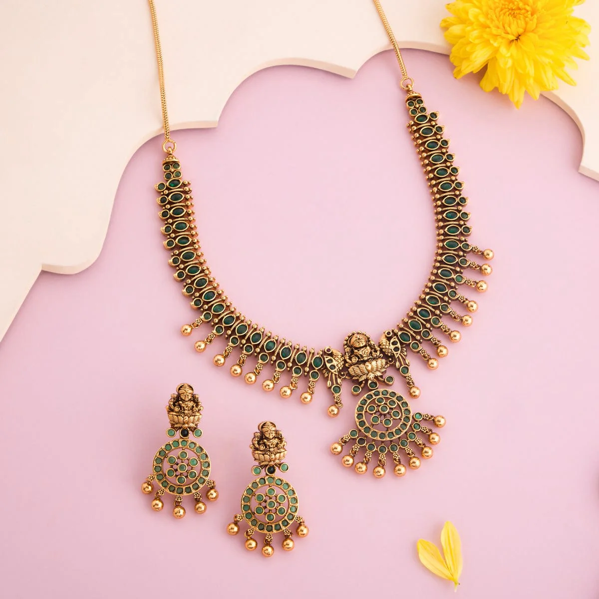 Antique Necklace 193572 - Image 7
