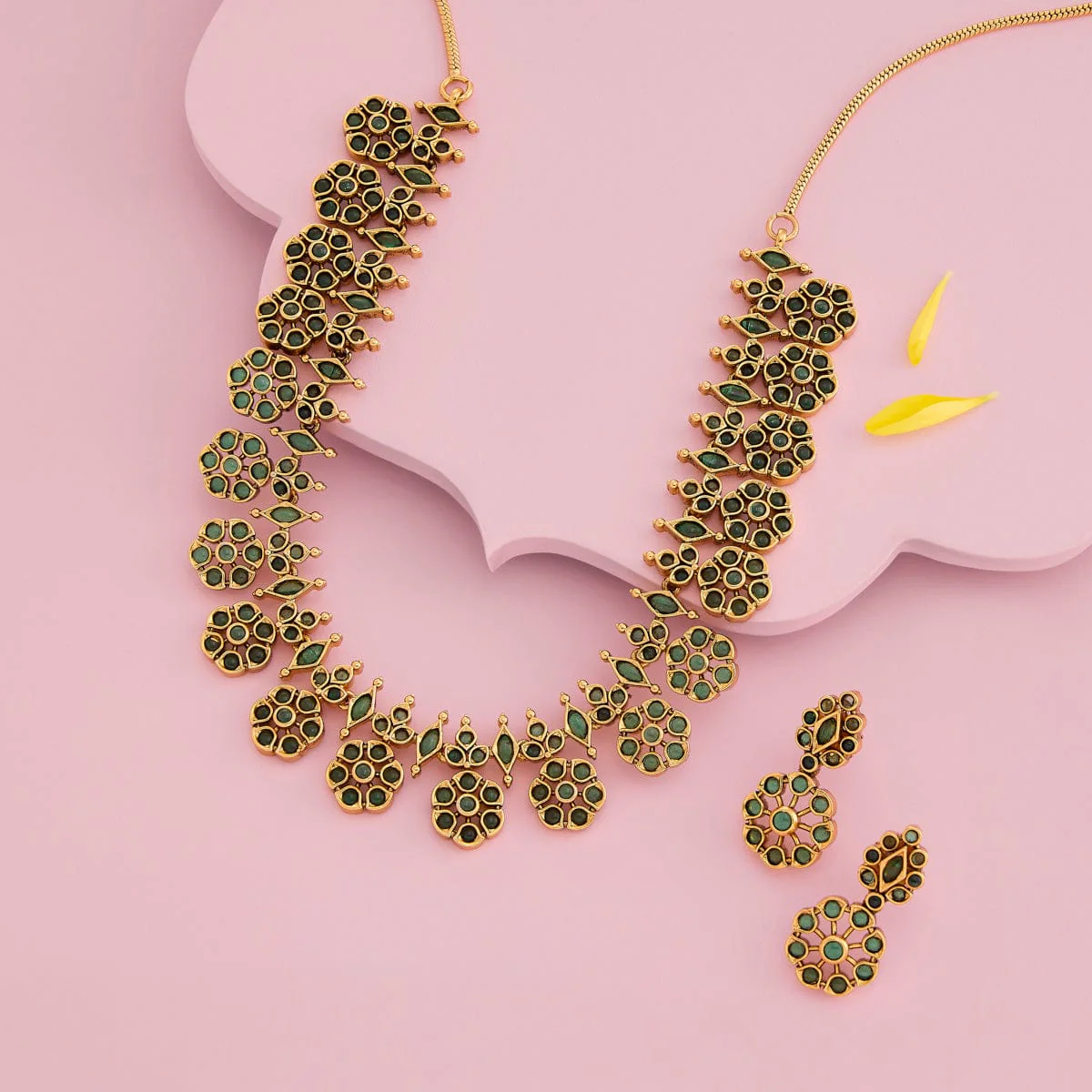 Antique Necklace 193575 - Image 7