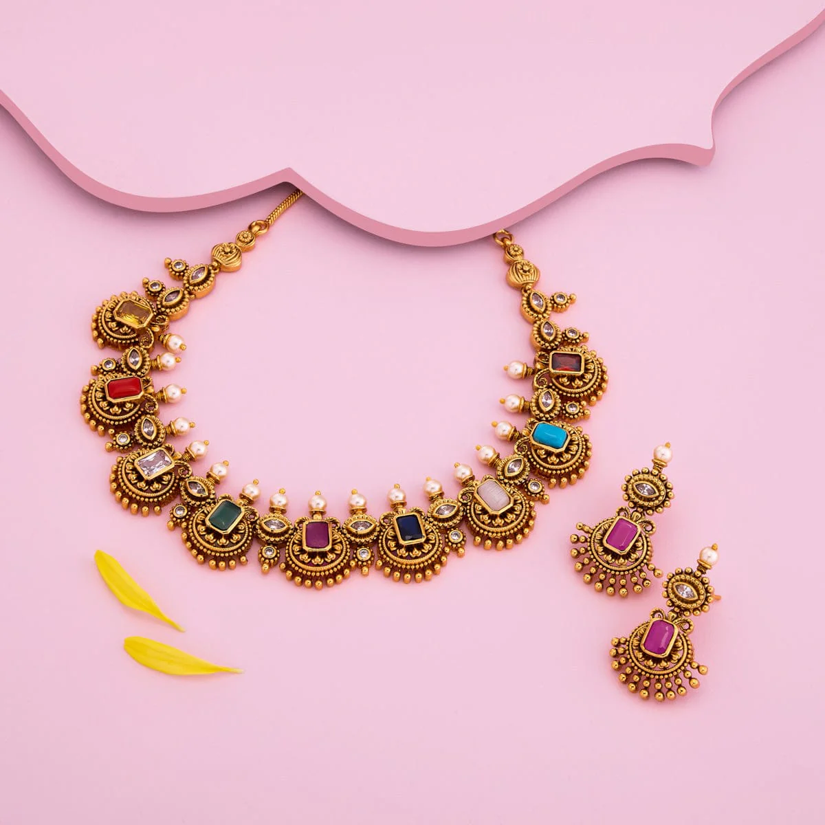 Antique Necklace 193579 - Image 18