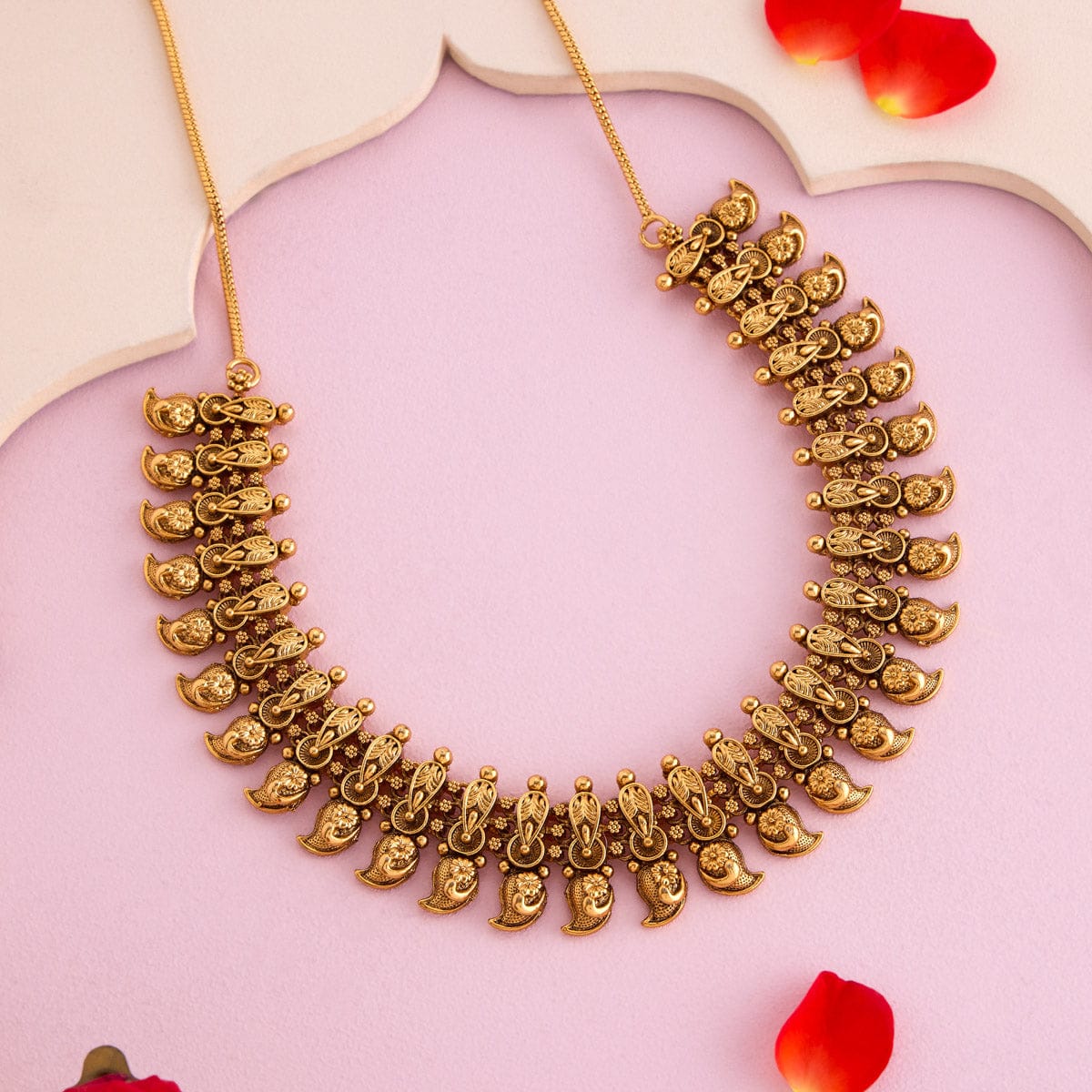 Antique Necklace 193581 - Image 2