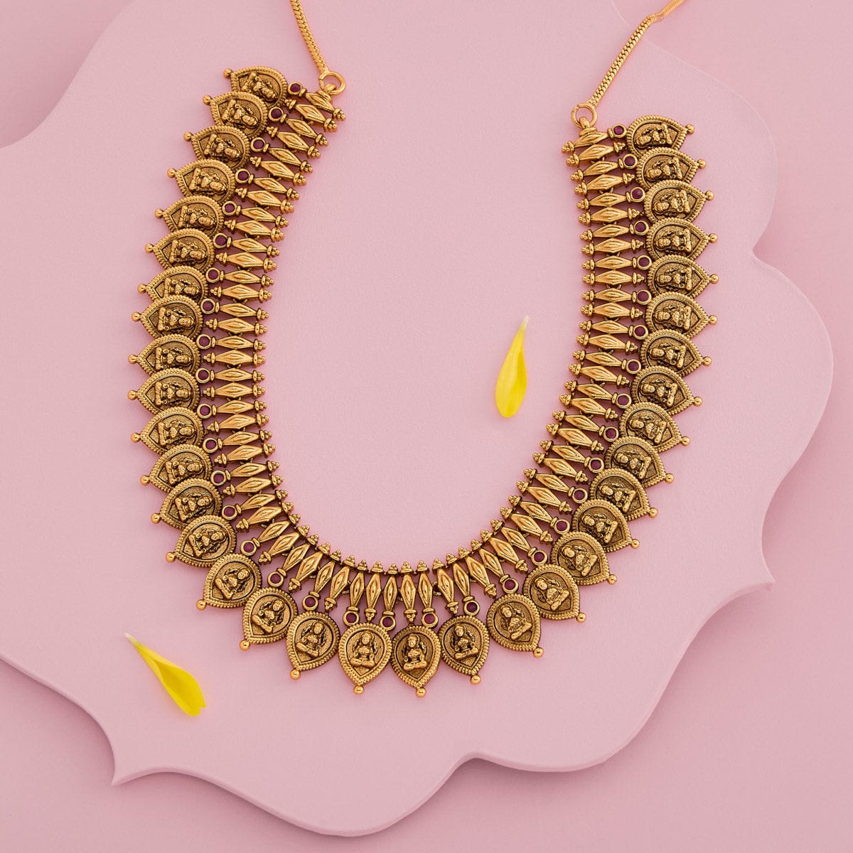Antique Necklace 193640 - Image 2
